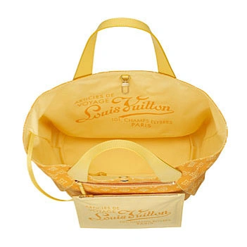 Louis Vuitton Collection Beach - M95989