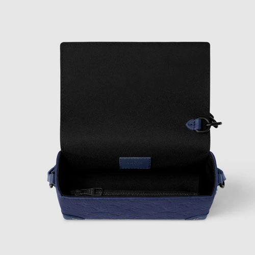 M11522 Steamer Wearable Wallet Sapphire