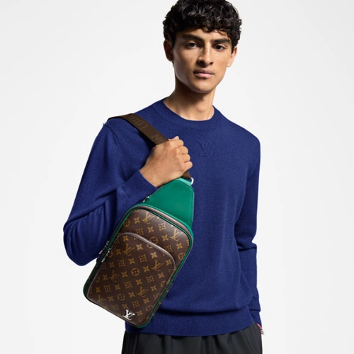 M12734 Avenue Slingbag