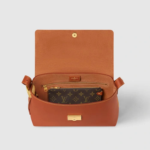 M13151 Low Key Messenger Brown
