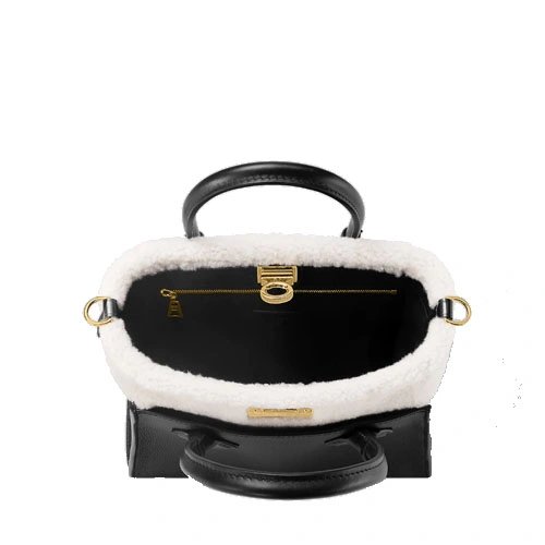 M21024 On My Side PM Black