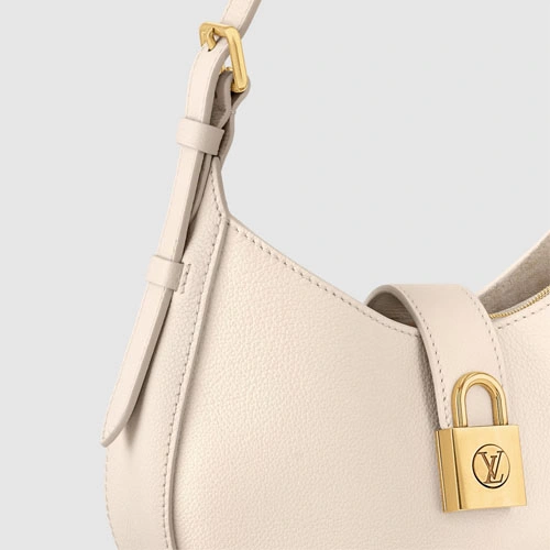 M24990 Low Key Shoulder Bag Quartz