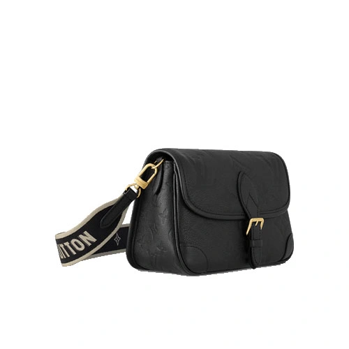 M46386 Diane Black