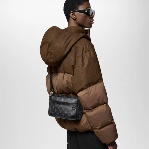 M46955 Alpha Messenger Black