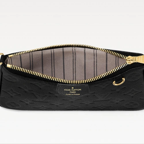 M80349 Easy Pouch On Strap