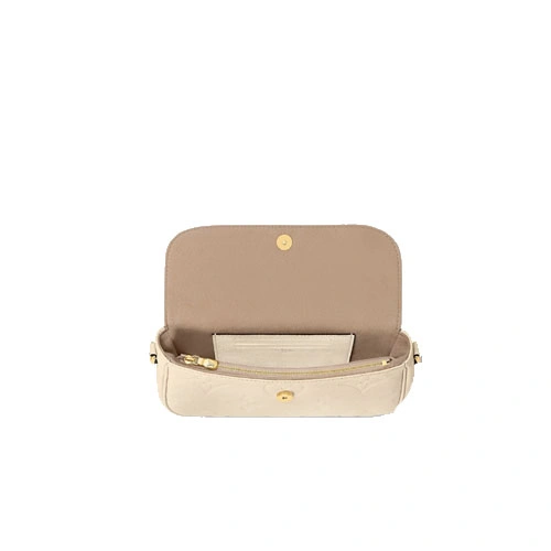 M82210 Wallet on Chain Ivy Cream