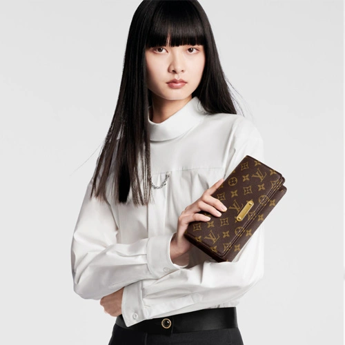 M82509 Wallet On Chain Lily