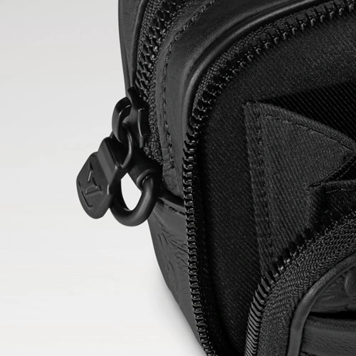 M82544 Alpha Wearable Wallet
