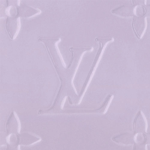 M82977 Zippy Wallet Glossy Lilac