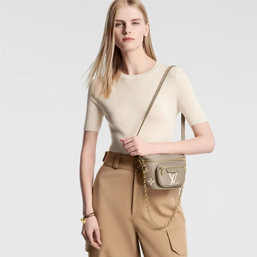 M83219 Mini Bumbag Cream
