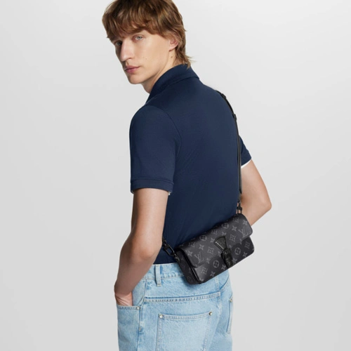 M83567 Montsouris Wearable Wallet