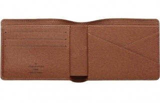 Multiple Wallet M60895 Brown