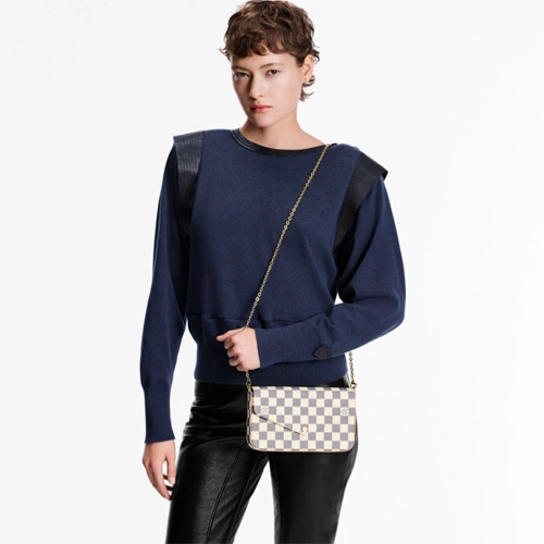 N40491 Félicie Pochette
