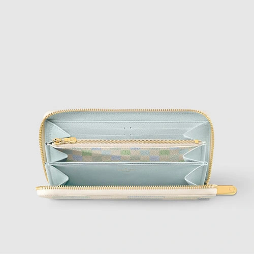 N40748 Zippy Wallet