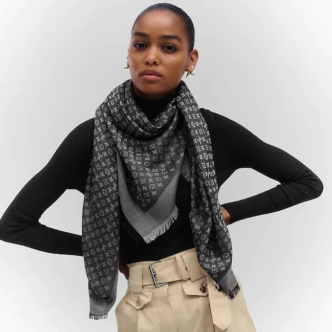 PETIT LOUIS SHAWL M76995