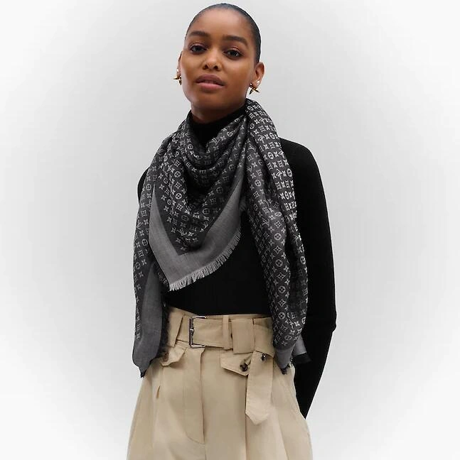 PETIT LOUIS SHAWL M76995