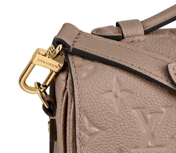 POCHETTE METIS Handbags M44881