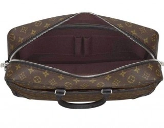 Porte Documents Voyage M40224 GM