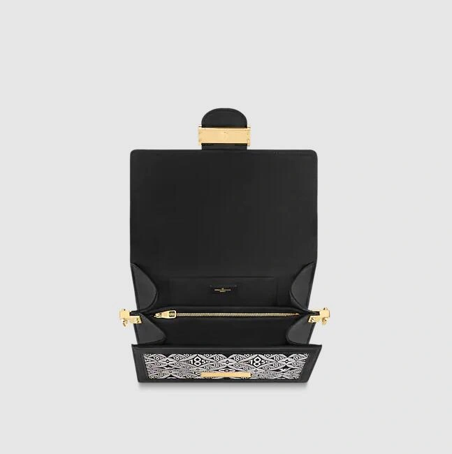 SINCE 1854 DAUPHINE MM M57211
