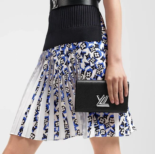 TWIST CHAIN WALLET M62038