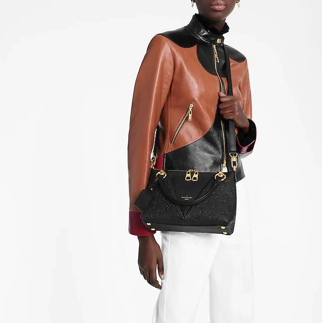 V TOTE BB M44937