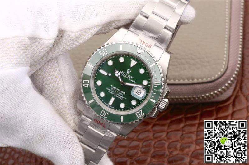 Rolex Submariner Date 116610LV Green Ceramic Noob Factory Replica Watch 1:1 Best Edition Swiss ETA3135