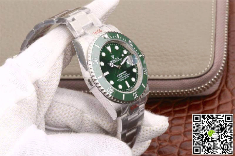 Rolex Submariner Date 116610LV Green Ceramic Noob Factory Replica Watch 1:1 Best Edition Swiss ETA3135
