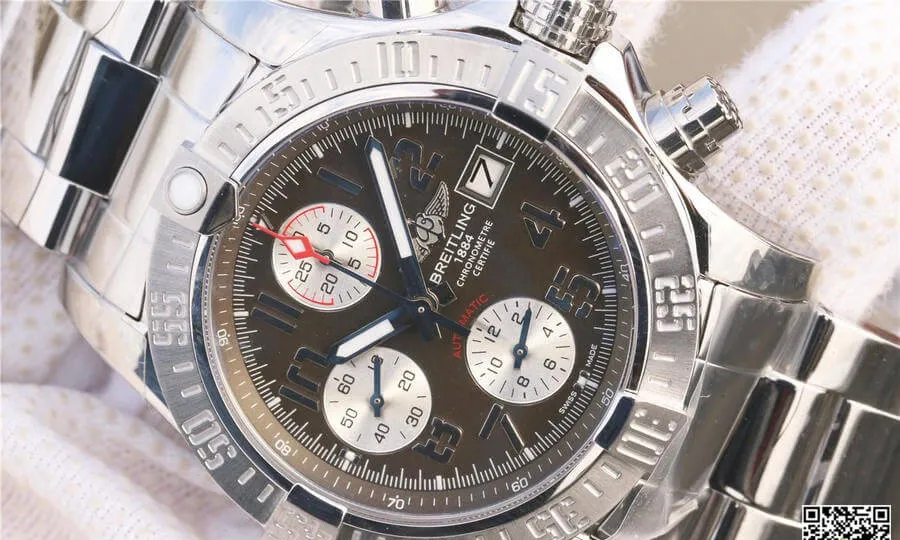 Breitling Avenger II A1338111 F564 170A GF Factory 1:1 Best Edition Replica Watch Black Dial