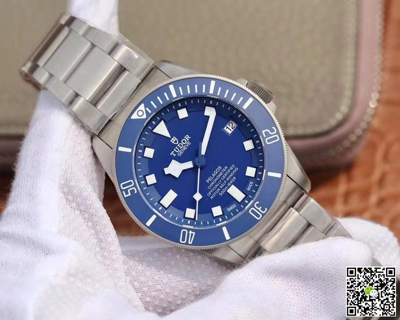 Tudor Pelagos M25600TB-0001 XF Factory 1:1 Best Edition Replica Watch V4 Stainless Steel Strap