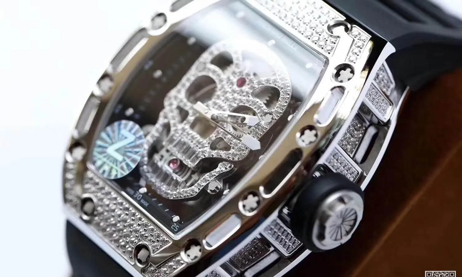 Richard Mille RM052 Z Factory 1:1 Best Edition Replica Watch Swiss ETA6T51 Diamond Skull