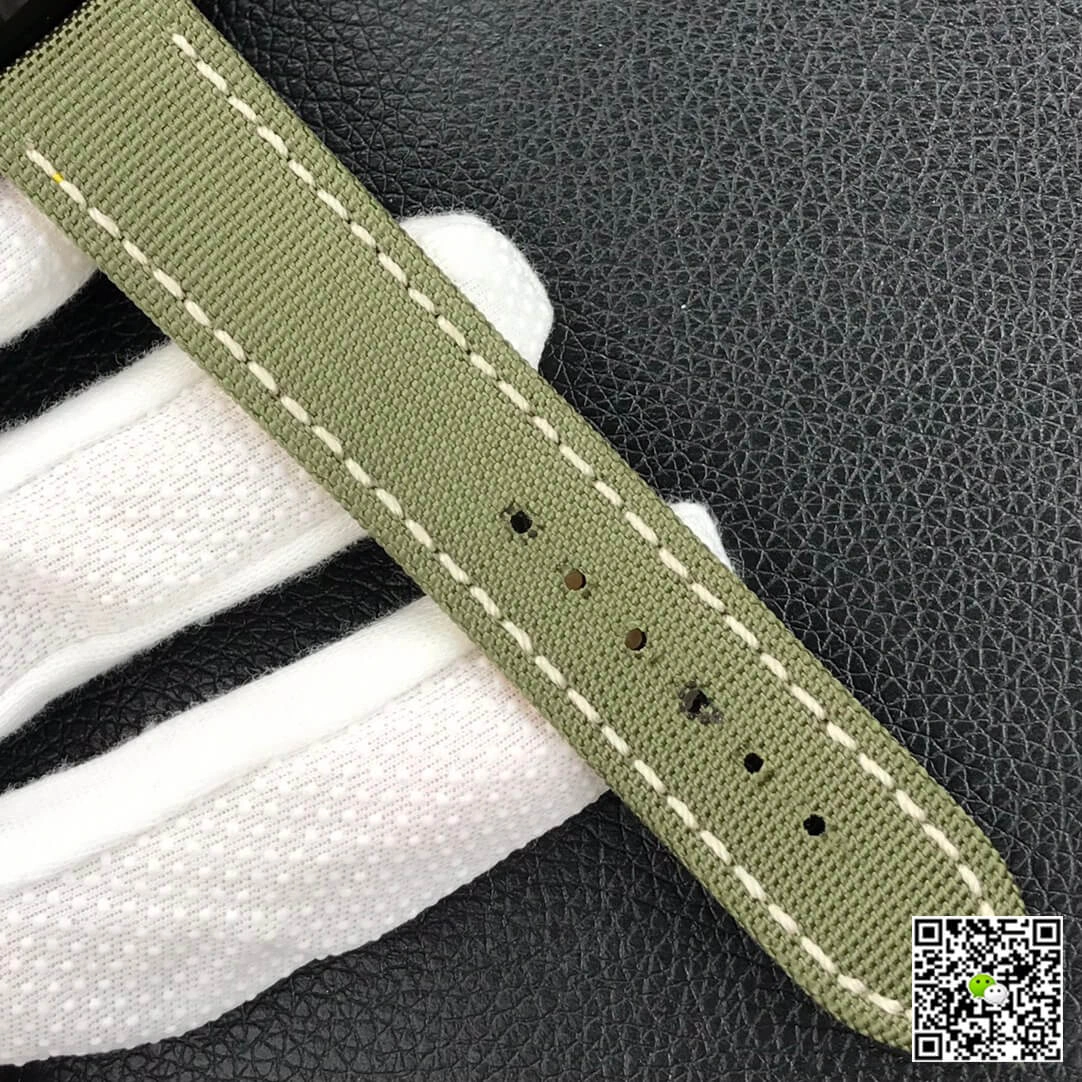 Breitling Avenger Automatic GMT 45 Night Mission V323952A1L1X1 GF Factory 1:1 Best Edition Replica Watch Green Dial