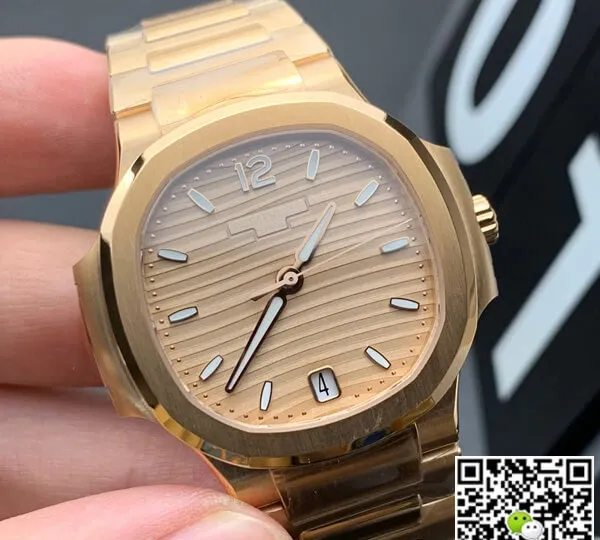Patek Philippe Nautilus 7118 1R-010 3K Factory 1:1 Best Edition Replica Watch Gold Case