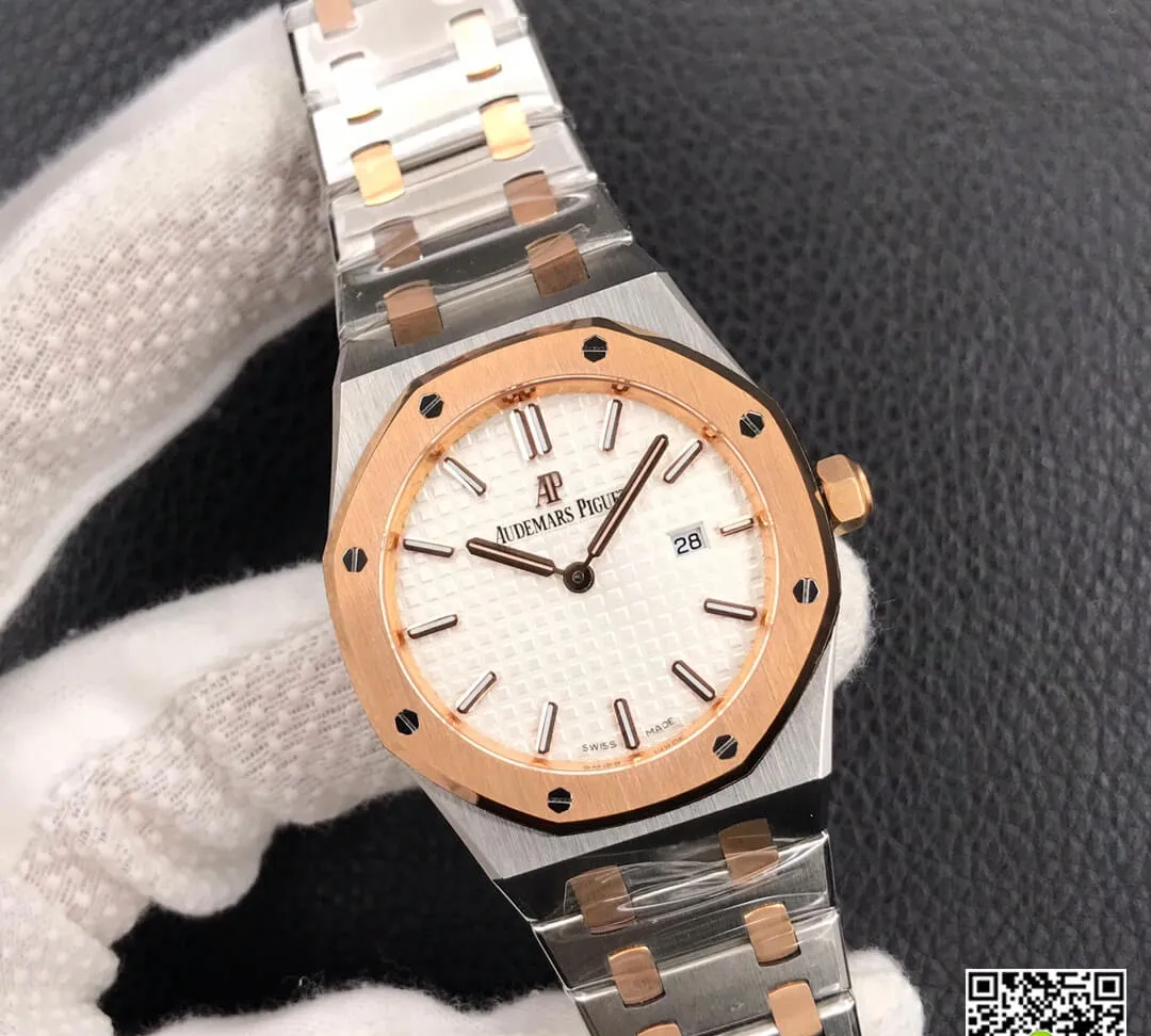 Audemars Piguet Royal Oak 67650 33MM JF Factory 1:1 Best Edition Replica Watch Gold Bezel