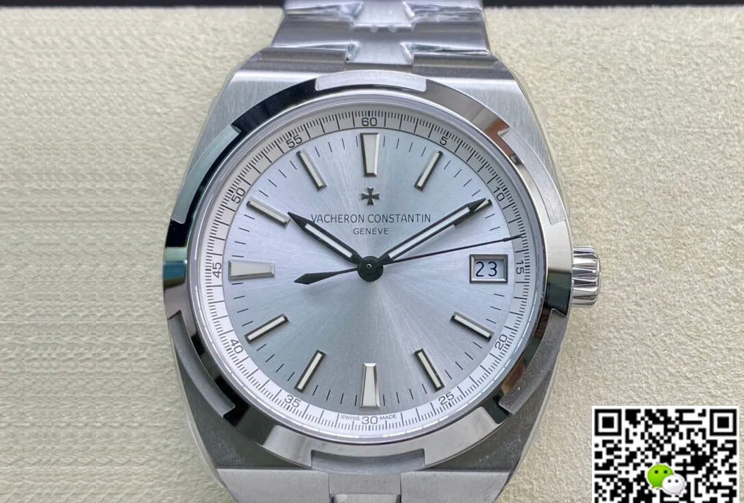 Vacheron Constantin Overseas 4500V 110A-B126 8F Factory 1:1 Best Edition Replica Watch Silvery Stainless Steel Strap