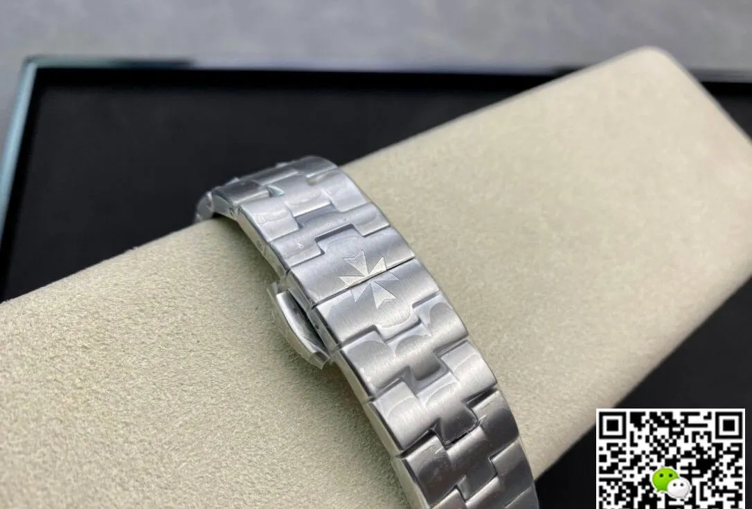 Vacheron Constantin Overseas 4500V 110A-B126 8F Factory 1:1 Best Edition Replica Watch Silvery Stainless Steel Strap