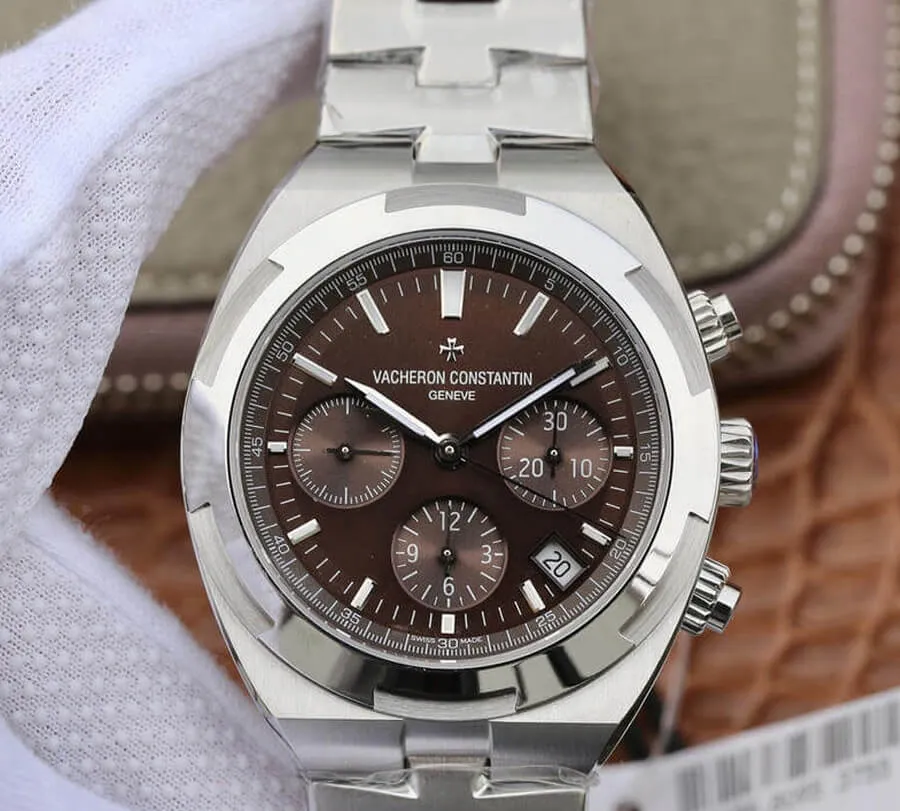 Vacheron Constantin Overseas 5500V 110A-B147 8F Factory 1:1 Best Edition Replica Watch V2 Stainless Steel Strap