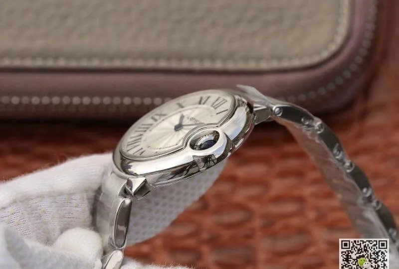 Ballon Bleu De Cartier W6920084 V6 Factory 1:1 Best Edition Replica Watch Swiss Quartz ETA157 Silver Dial