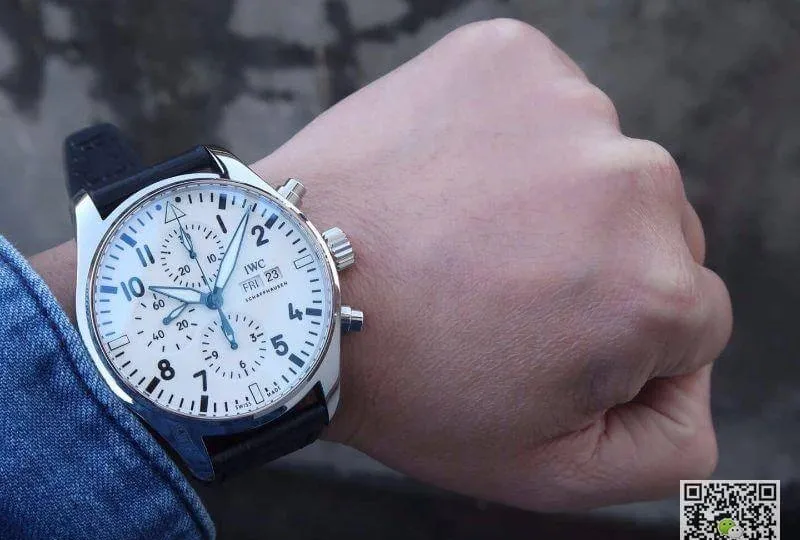 IWC Pilot Chronograph IW377725 ZF Factory 1:1 Best Edition Replica Watch Swiss ETA7750 Leather Watch Strap