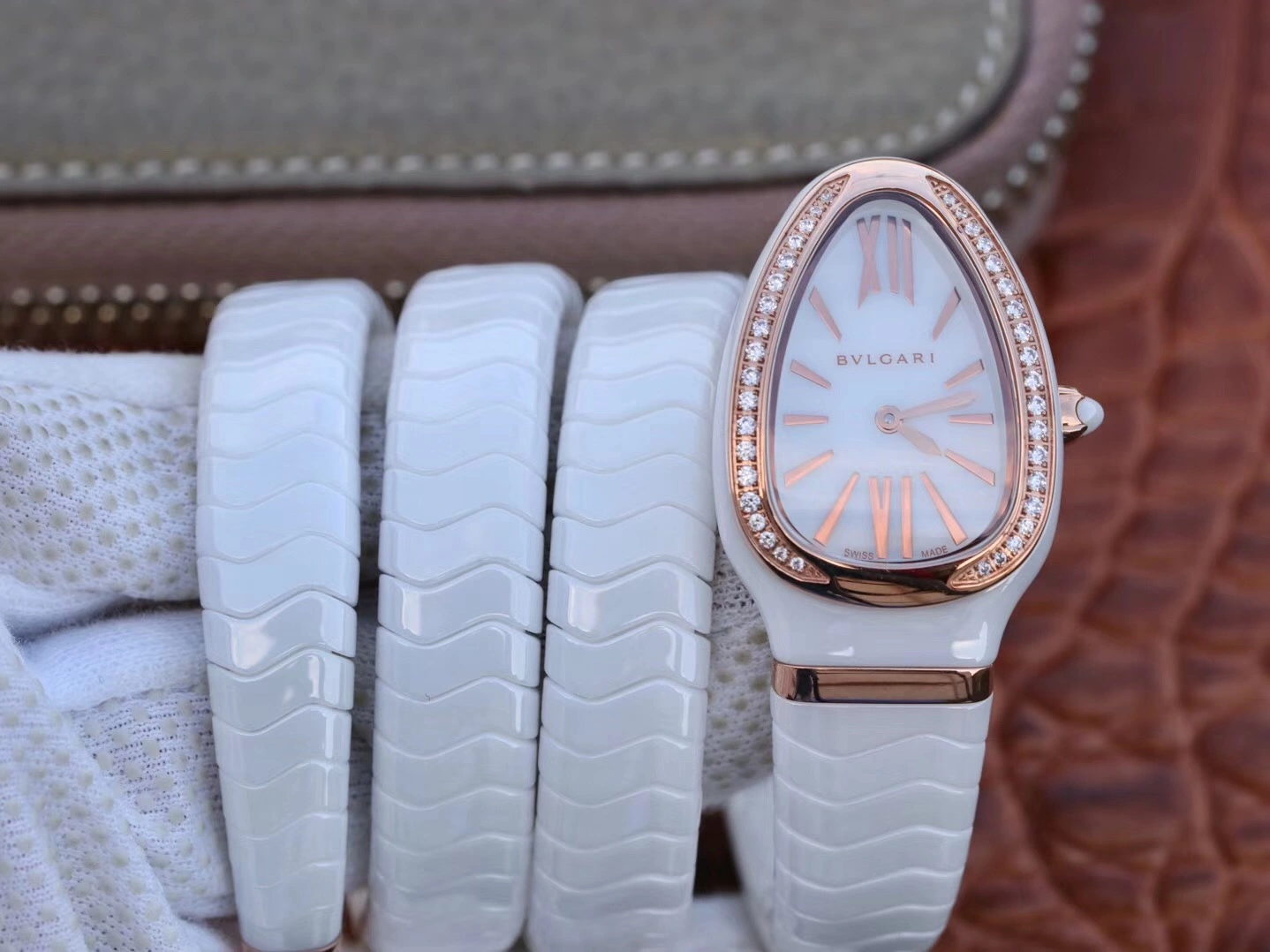 Bvlgari Srpenti Spiga 102886 BV Factory 1:1 Best Edition Replica Watch Diamond bezel Swiss Quartz Movement