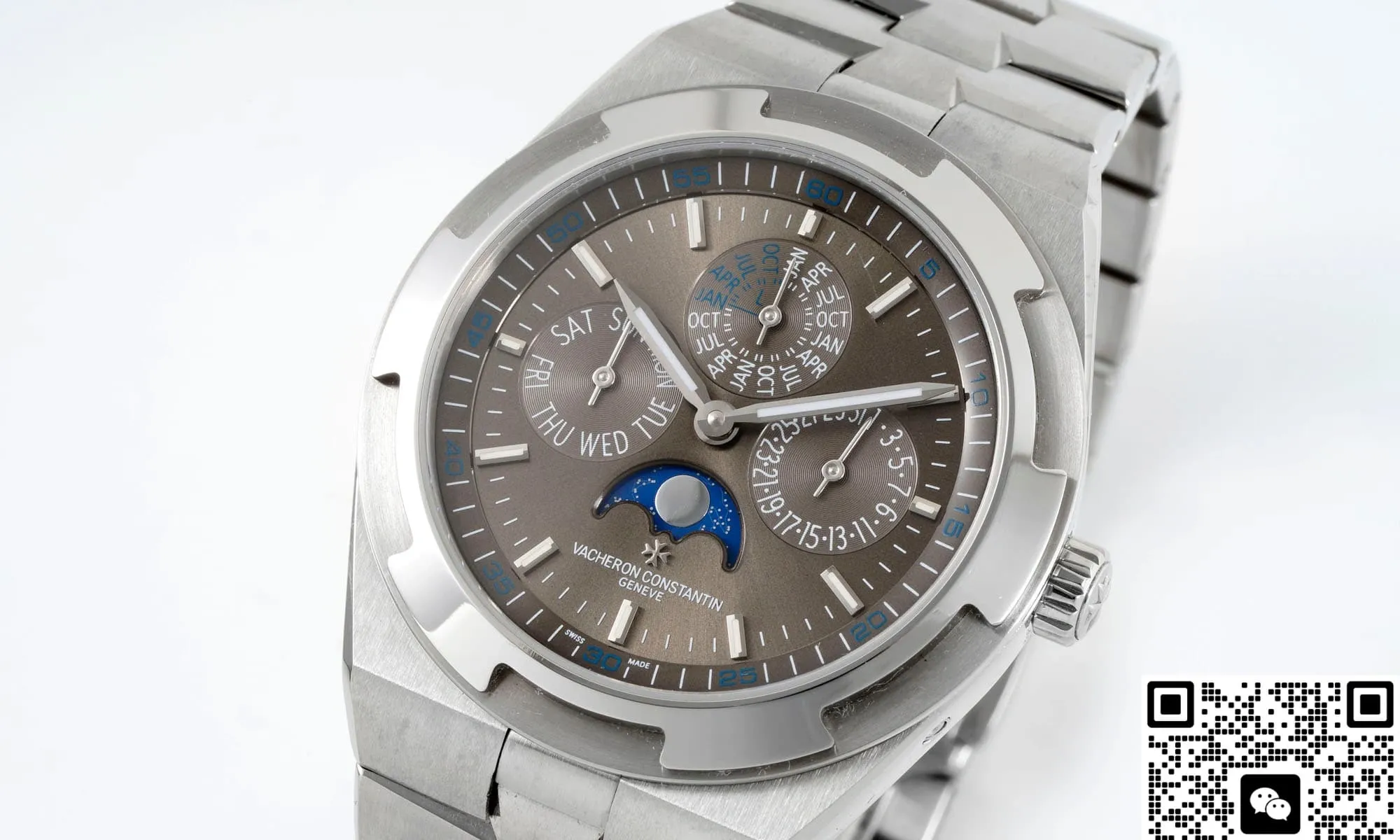 8F Factory Vacheron Constantin 4300V-120G-B102 1:1 Best Edition Replica Watch