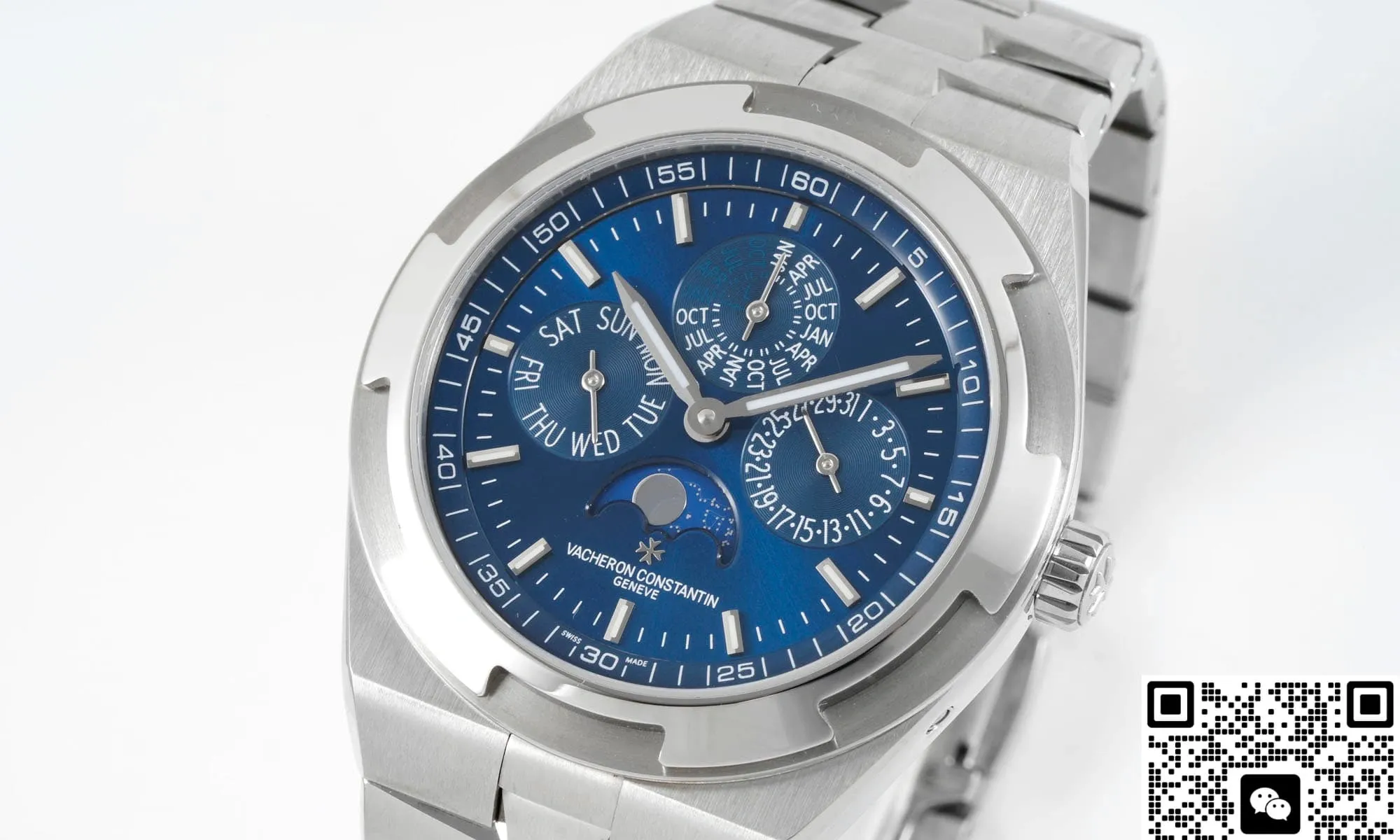 8F Factory Vacheron Constantin 4300V-220G-B945 1:1 Best Edition Replica Watch