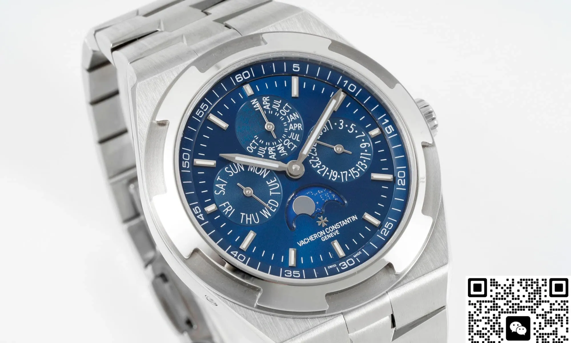 8F Factory Vacheron Constantin 4300V-220G-B945 1:1 Best Edition Replica Watch