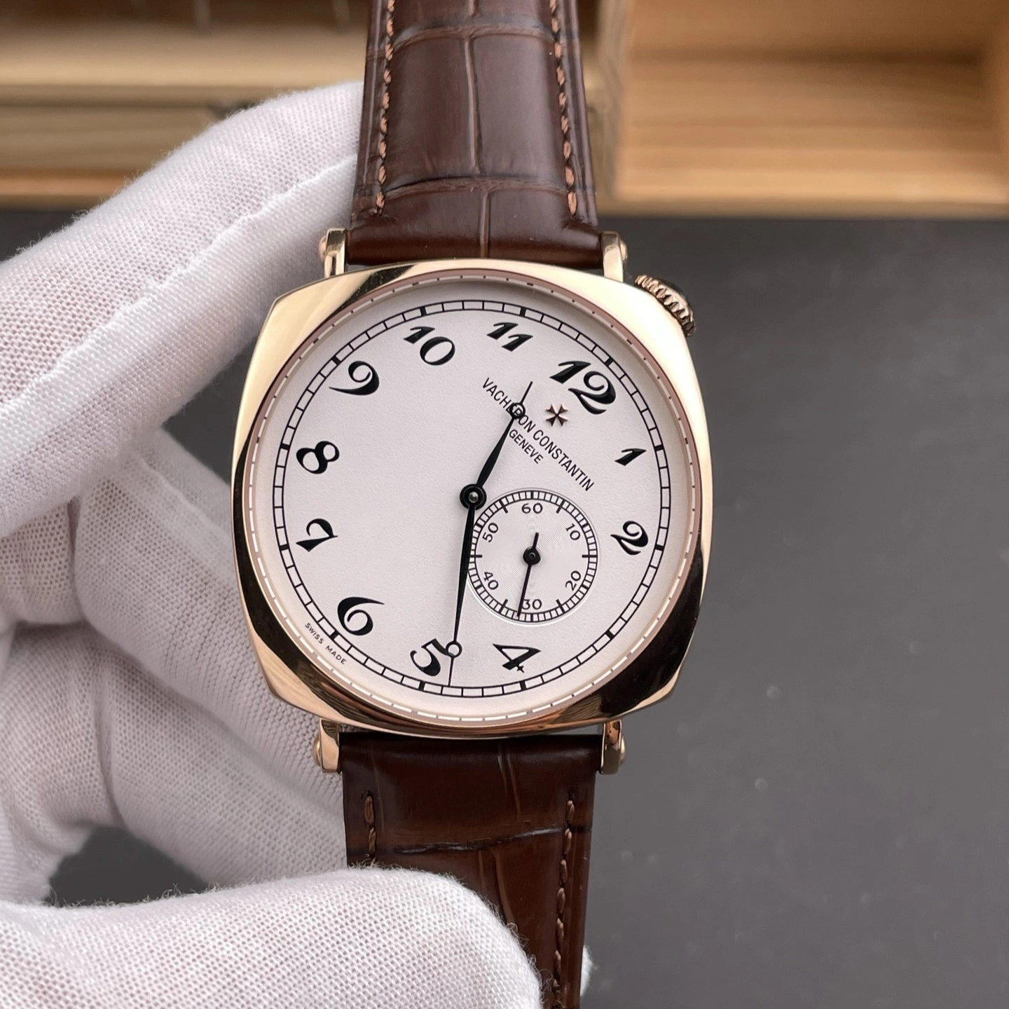 AI Factory Vacheron Constantin 82035-000R-9359 1:1 Best Edition Replica Watch
