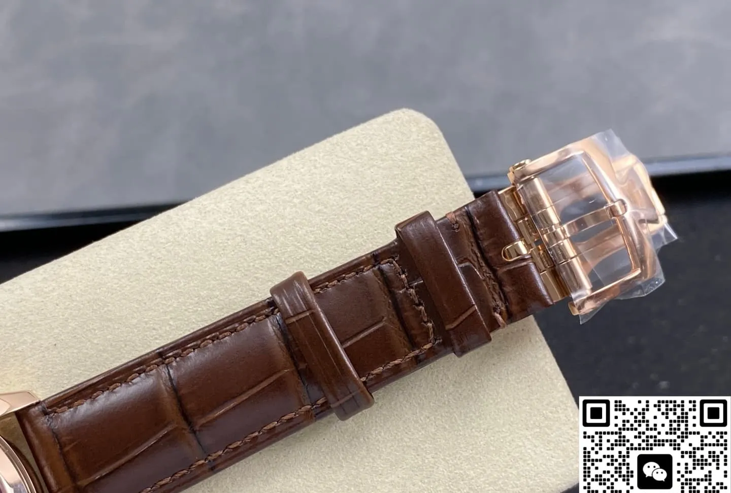 ANT Factory Vacheron Constantin 6040C-000R-152C 1:1 Best Edition Replica Watch