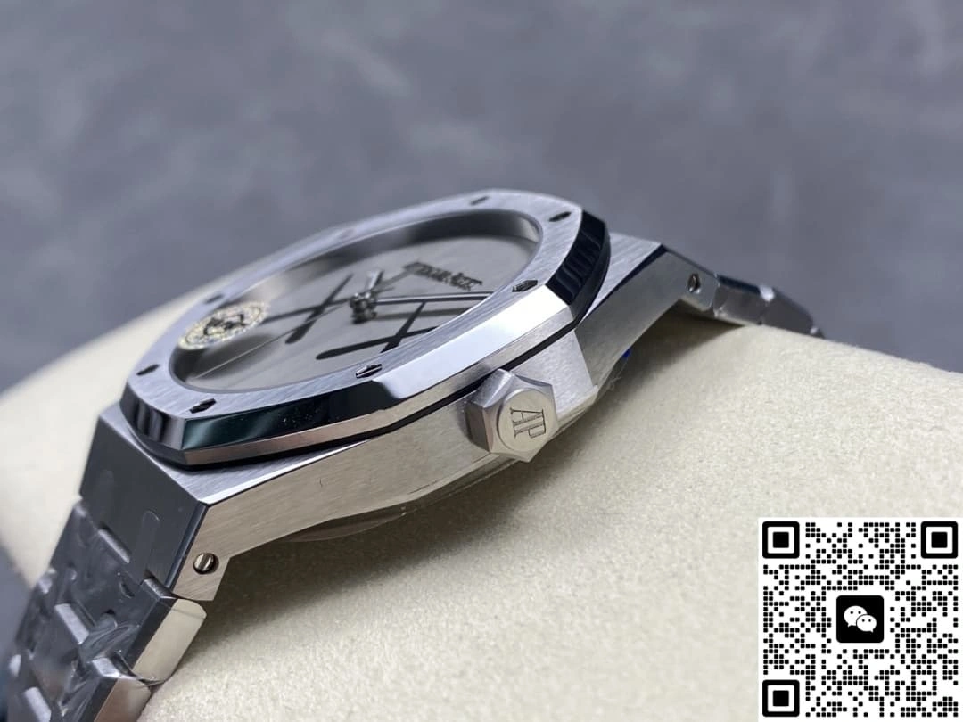 APS Factory Audemars Piguet Royal Oak 15500ST-KAWS Joint New 1:1 Replica Watch