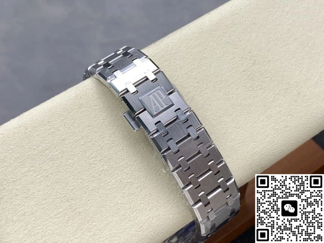 APS Factory Audemars Piguet Royal Oak 15500ST-KAWS Joint New 1:1 Replica Watch