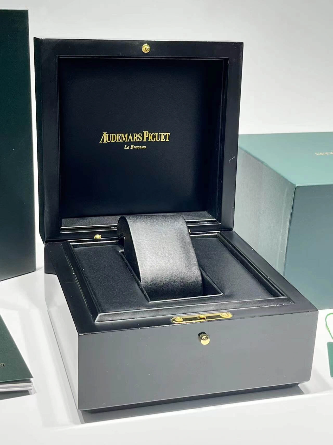 Audemars Piguet 1:1 Best Edition Replica Watch Box