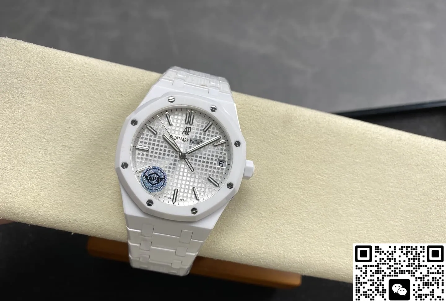 APS Factory Audemars Piguet Royal Oak 15500 Silvery white dial 1:1 Best Edition Replica Watch