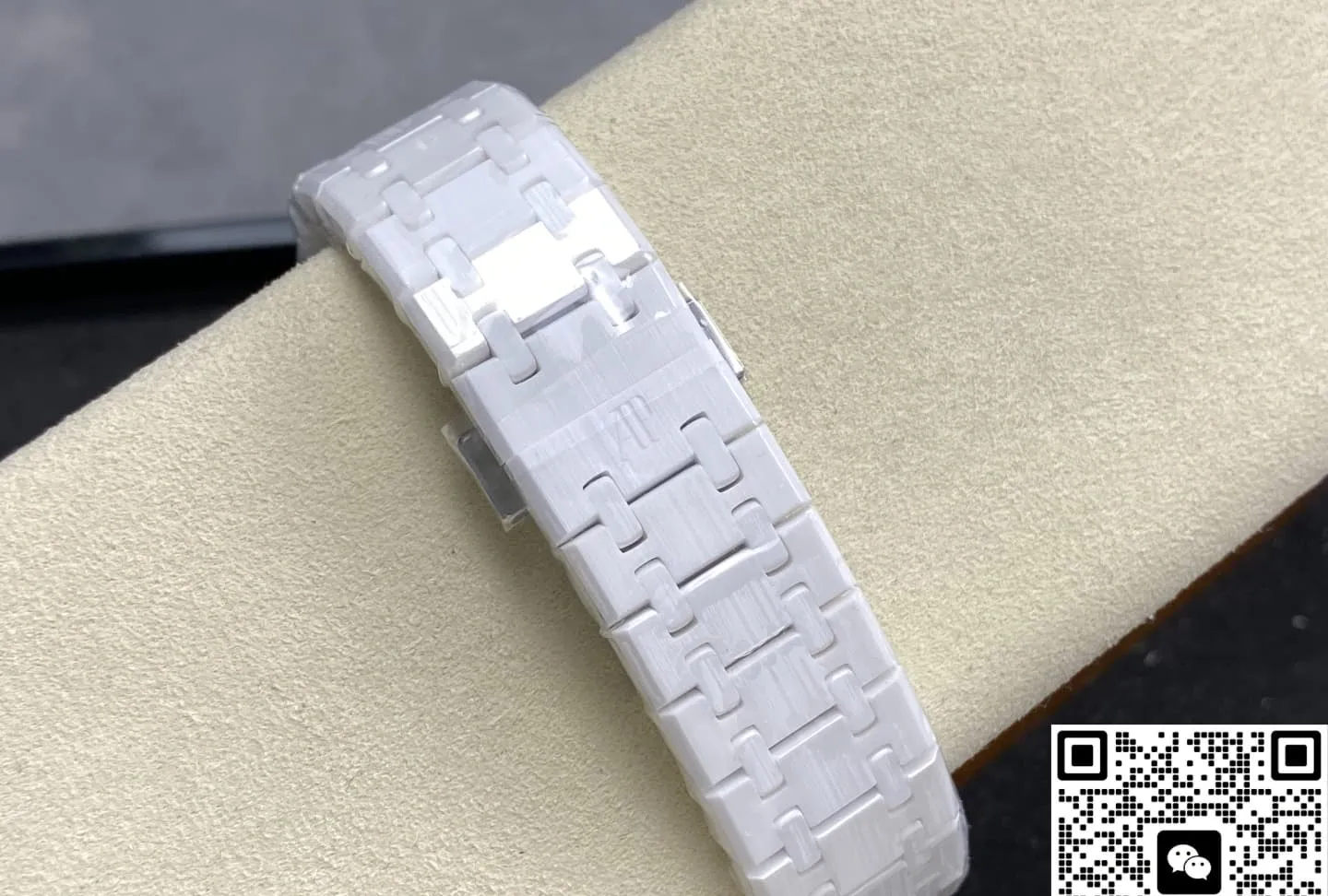 APS Factory Audemars Piguet Royal Oak 15500 Silvery white dial 1:1 Best Edition Replica Watch