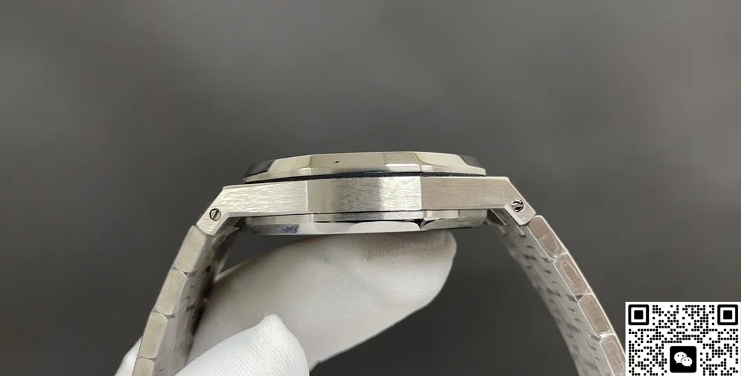 Audemars Piguet Royal Oak 15550 Black dial 1:1 Best Edition Replica Watch